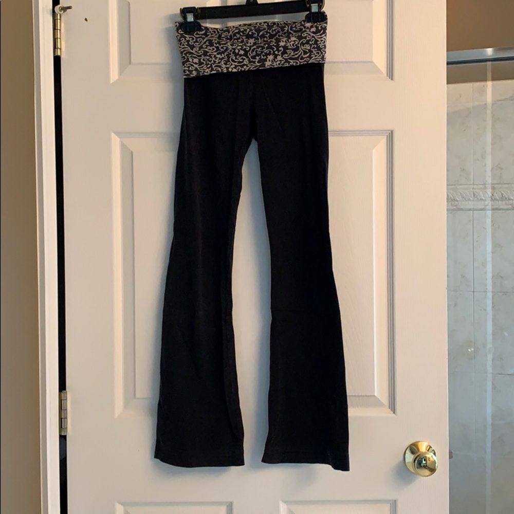 Hard tail yoga pants